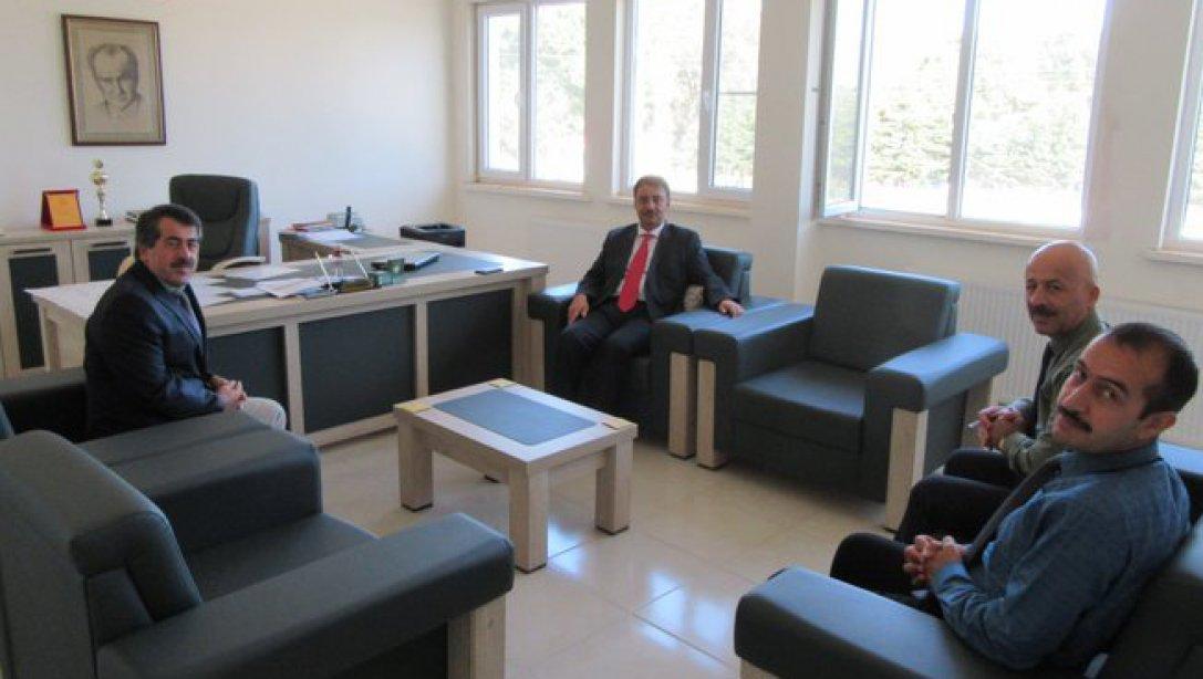 Sayın Kaymakam Bilal ÖLMEZ , İlçe Milli Eğitim Müdürü Erdal DURMUŞ' a iade-i ziyarette bulundu.